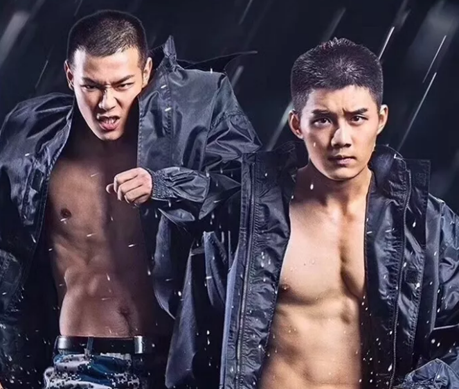 看点∣暖萌小鲜肉男友，变身八块腹肌制服石更汉，我的血槽快空了！ - 51虹马