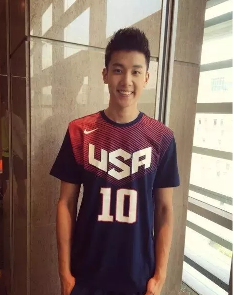 190CM大长腿篮球男孩,这个10头身的阳光小子真帅! - 51虹马 190CM大长腿篮球男孩,这个10头身的阳光小子真帅! - 51虹马