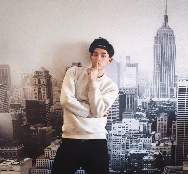 男朋友还是要找帅的，比如这个皮肤白嫩清爽帅气的小哥哥！－－牛旭东 - 51虹马