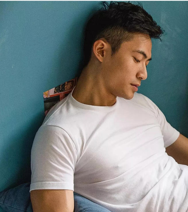 第一运动天菜拍写真!终于扒到这个天赋异禀的帅哥的INS了！ - 51虹马