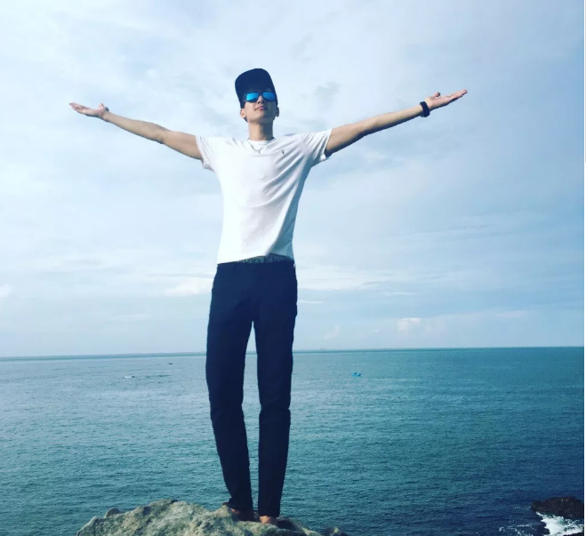 190CM大长腿篮球男孩，这个10头身的阳光小子真帅！ - 51虹马