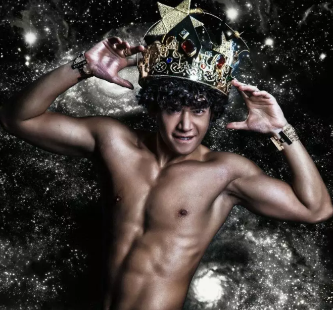 12星座摇身变成大肌肉猛男，准备好湿身了吗？ - 51虹马