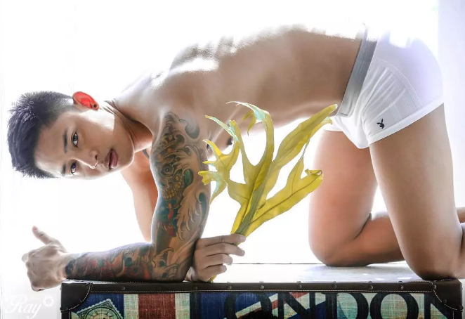 平角内裤，这样穿才性感，这样拍照才诱人 - 51虹马