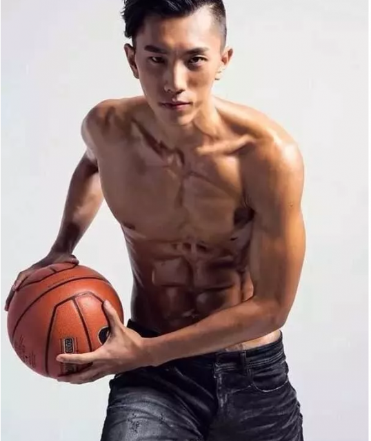 胡青小攻很斯文,但做的时候他总让我讲以前的经历。 - 51虹马 胡青小攻很斯文,但做的时候他总让我讲以前的经历。 - 51虹马