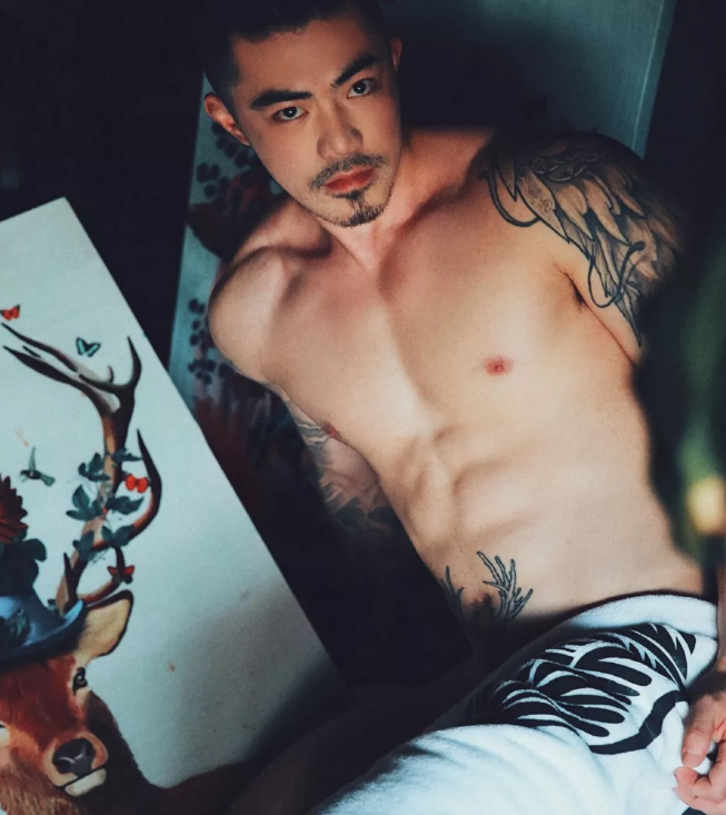 小攻S倾向太强，我很尴尬咋整？ - 51虹马