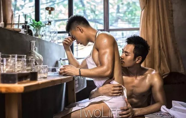 什么时候觉得老攻男友力爆表？ - 51虹马