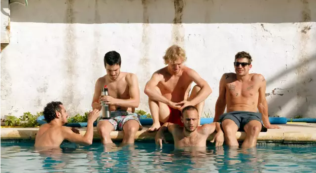 夏日雄性荷尔蒙湿漉漉的暧昧肉体 - 51虹马