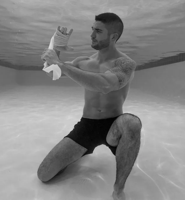 鲜肉“沿海”再拍视频mv!乖萌小帅哥终于回归清纯的模样! - 51虹马 鲜肉“沿海”再拍视频mv!乖萌小帅哥终于回归清纯的模样! - 51虹马