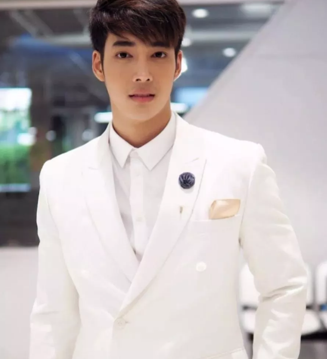 当肌肉帅哥穿上正装,这波爆肉荷尔蒙来的措不及防! - 51虹马 当肌肉帅哥穿上正装,这波爆肉荷尔蒙来的措不及防! - 51虹马