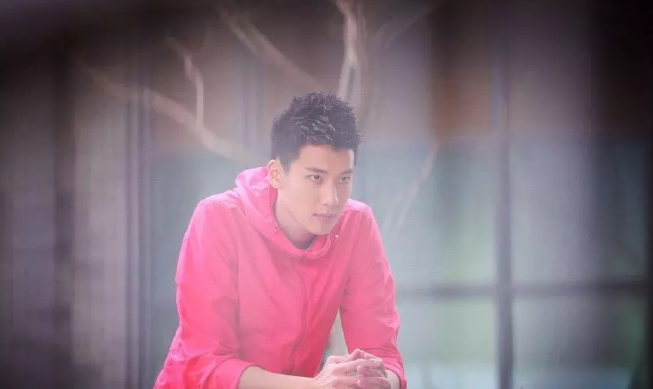 190CM大长腿篮球男孩，这个10头身的阳光小子真帅！ - 51虹马