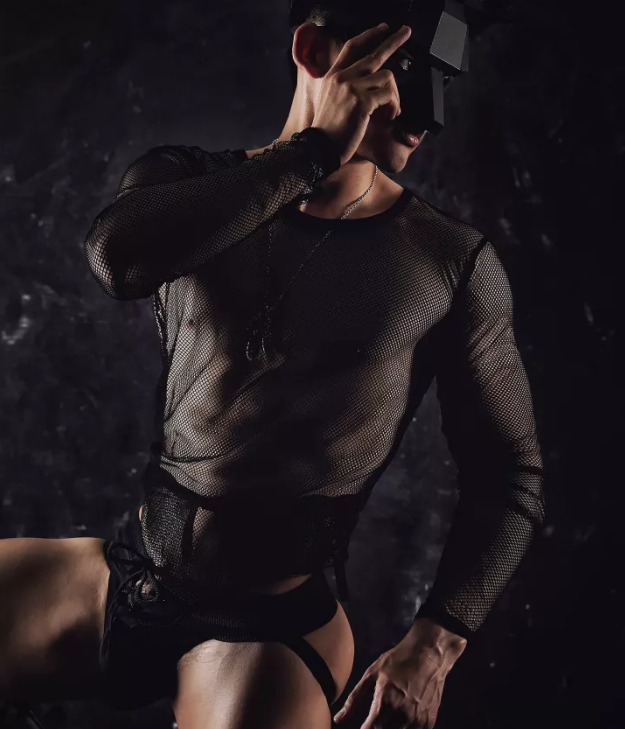 心里有座坟,住着未亡人。 - 51虹马 心里有座坟,住着未亡人。 - 51虹马