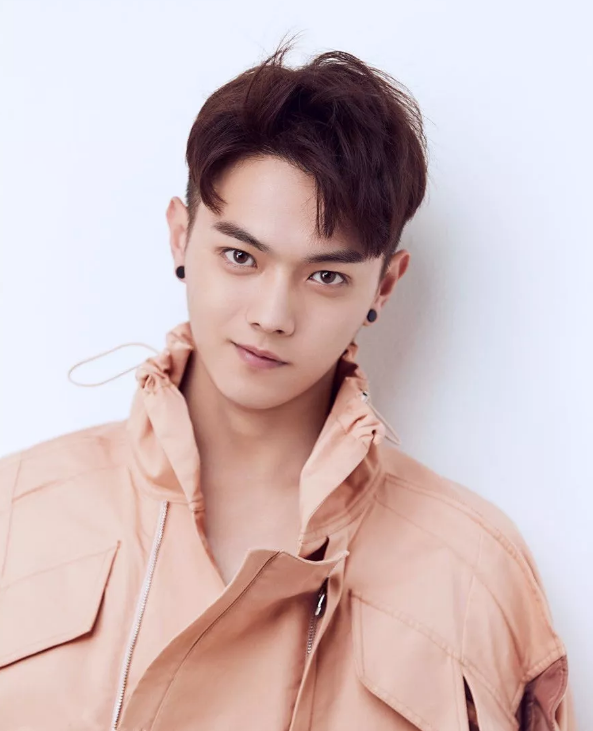 颜正腿长身材好，笑起来有点坏坏的撩！许凯 - 51虹马