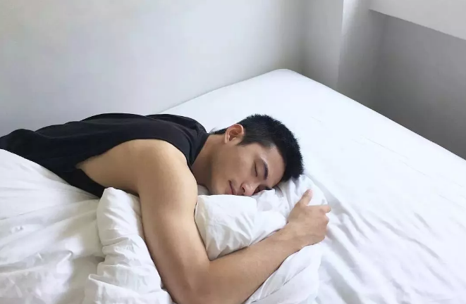 第一运动天菜拍写真!终于扒到这个天赋异禀的帅哥的INS了！ - 51虹马