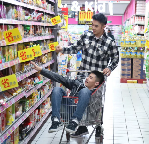 焦点I咸蛋网红全能体育生和小乔分手,遗憾 - 51虹马 焦点I咸蛋网红全能体育生和小乔分手,遗憾 - 51虹马