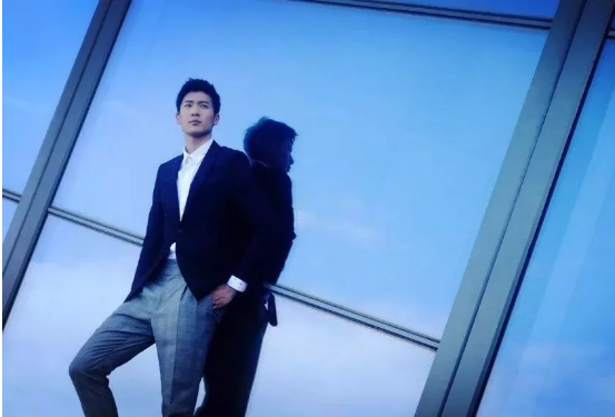 190CM大长腿篮球男孩，这个10头身的阳光小子真帅！ - 51虹马