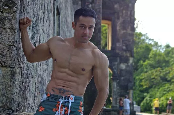 G星|从GV男优到全家桶事件的牛郎 - 51虹马