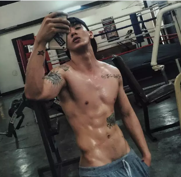 器大活好？这样的肌肉裸模放着我来！-51虹马