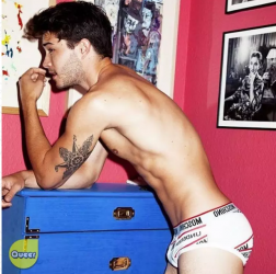 工欲善其事，必先选内裤 - 51虹马