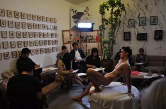 器大活好？这样的肌肉裸模放着我来！ - 51虹马