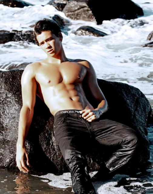 男朋友那个很大是怎样的体验？看差点哭出声！ - 51虹马