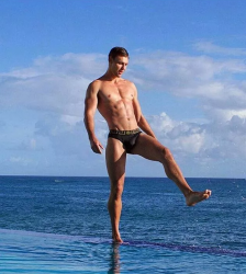 工欲善其事，必先选内裤 - 51虹马