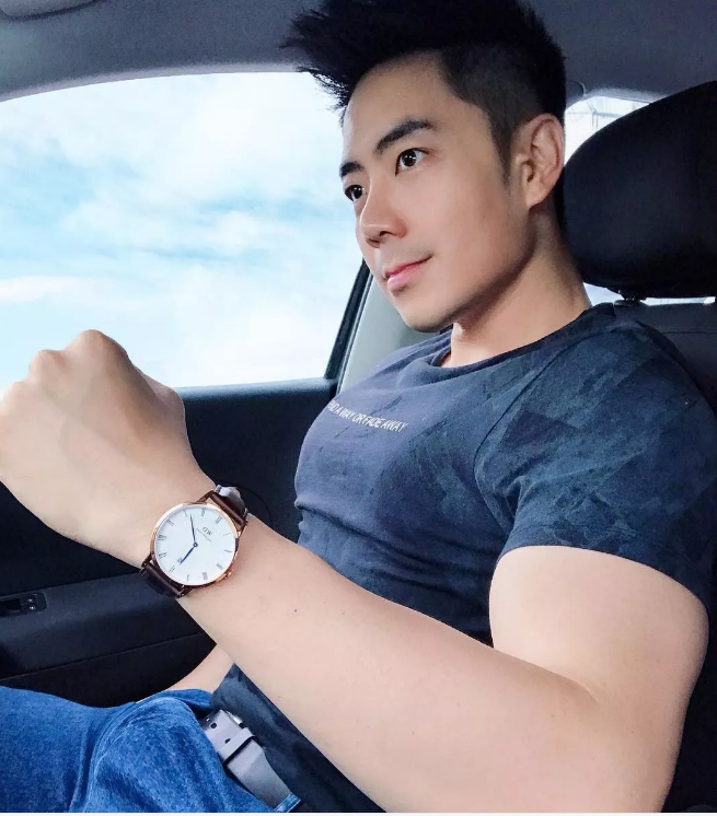 实在太大了！马来西亚歌手居然靠这个火了！ - 51虹马