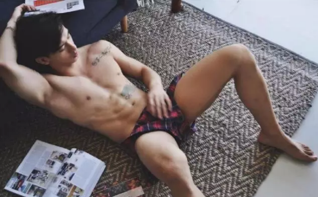 器大活好？这样的肌肉裸模放着我来！ - 51虹马