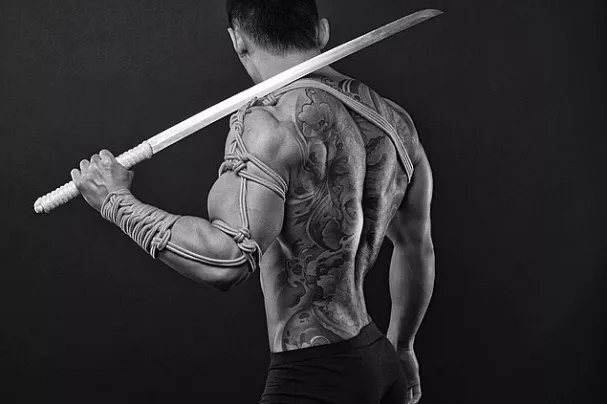 跟gay撕逼你还嫩点！-51虹马