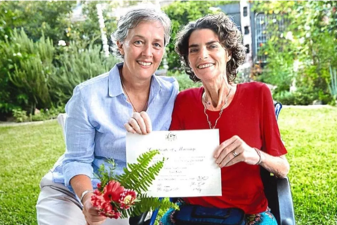 澳洲首桩同志婚姻仅维持48天…-51虹马