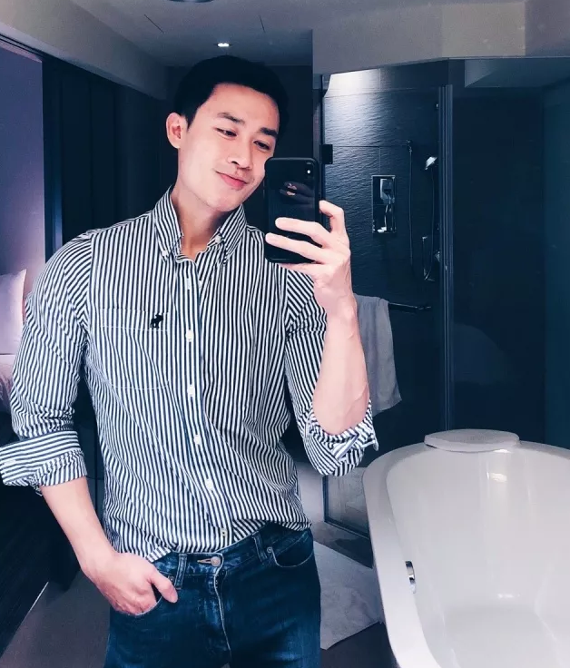 新加坡空少“藏雷”尺寸惊人,围观各种大尺度私照! - 51虹马 新加坡空少“藏雷”尺寸惊人,围观各种大尺度私照! - 51虹马