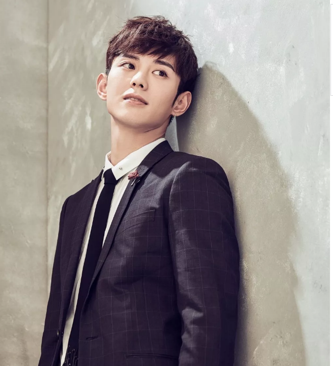 帅哥∣治愈“萌”系的视频原来是这个样子的，阳光笑颜小哥哥帅的出水！－－蓝博 - 51虹马