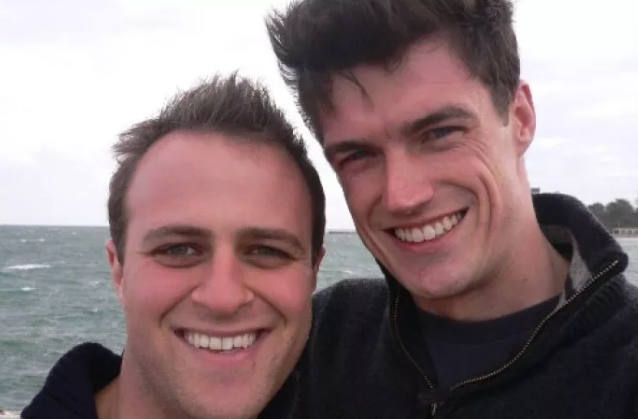 在澳洲众议院求婚的议员，终于和伴侣完婚了 - 51虹马