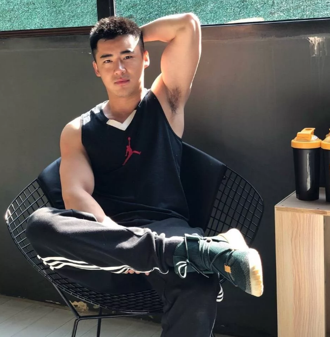 借彭于晏炒作，名媛桥诘圣收到工作室律师函? - 51虹马