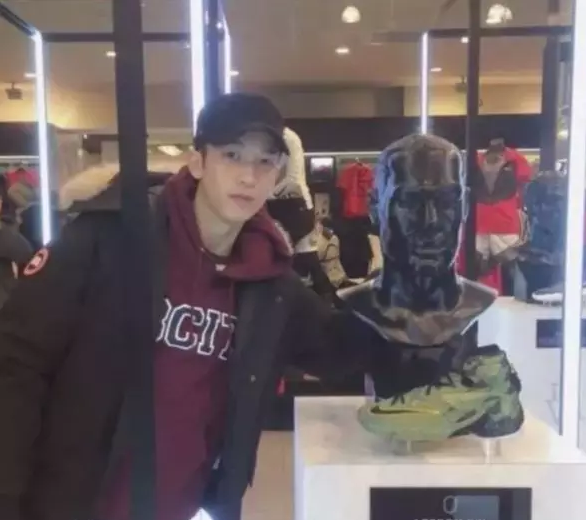 新郎堪比极品鲜肉明星，因太帅火爆网络！结果他素颜是这样的 - 51虹马