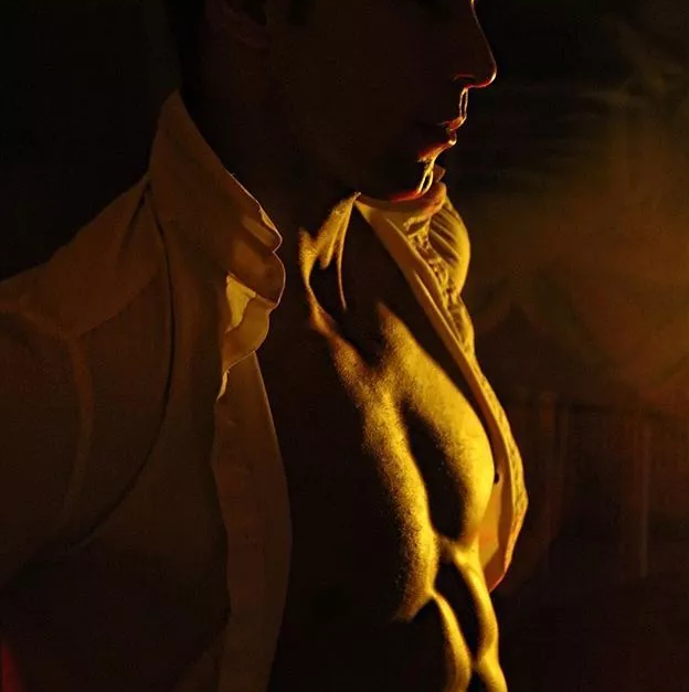 网曝男经理被同志上级潜规则，不雅照传至搜图自杀？真相还是谣传？ - 51虹马