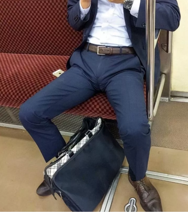 体育生在家无聊都会怎么做？ - 51虹马