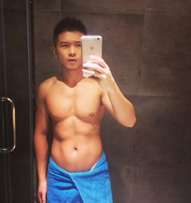 胸比Alex还大！这位国产Gogoboy脱了 - 51虹马