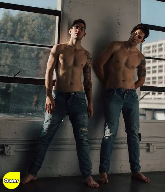 双胞胎帅哥爱上同一个直男...妈妈成神助攻...这种大反转让人激动 - 51虹马