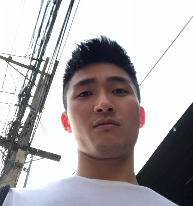 男生选美大赛:他竟然战胜了魔都一姐张弦 - 51虹马 男生选美大赛:他竟然战胜了魔都一姐张弦 - 51虹马