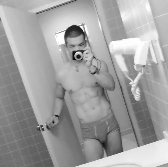 国产Gogoboy夜店表演遭“暴力”扒光 - 51虹马