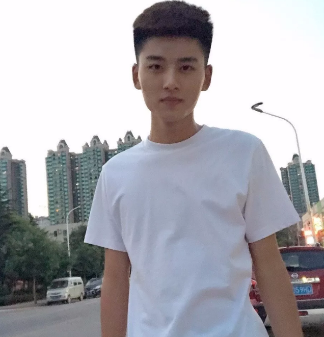 帅哥∣干净利落的小哥哥，你笑起来好像我下一任男朋友啊！－－徐广政 - 51虹马