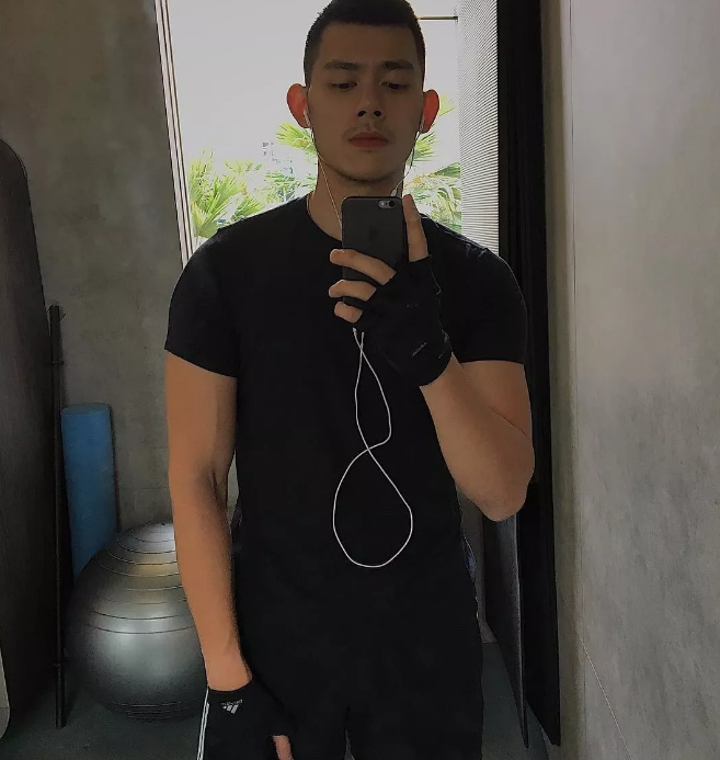 看点∣寸头大胸肌，曾经的直男肌肉体育生成网红，这股男人味让网友沸腾了！ - 51虹马