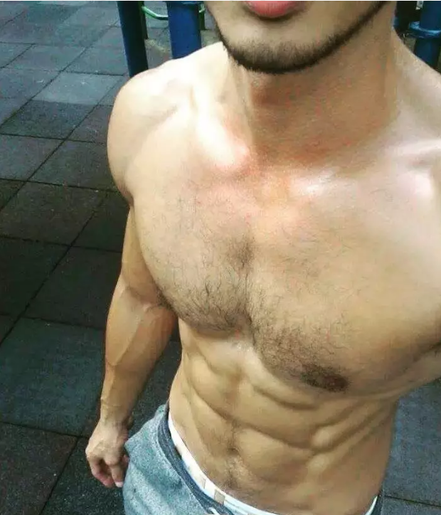 深圳某名媛天团开房打群架直播被抓？隔壁房间遭殃？洪翊展出柜？单片抗艾复方药物中国上市？信息大爆炸 - 51虹马