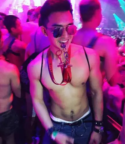 谢梓秋的吃瓜小狼狗又出新写真，网友惊呼看见蘑菇啦！ - 51虹马