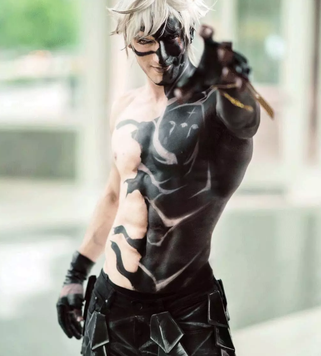 这位男模coser不得了，帅炸天说的就是他 - 51虹马