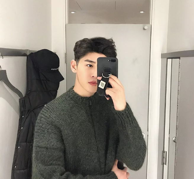 帅哥∣阳光帅气长腿欧巴竟是山东汉纸，瞬间好想撩他一下！－－孙悉珹 - 51虹马