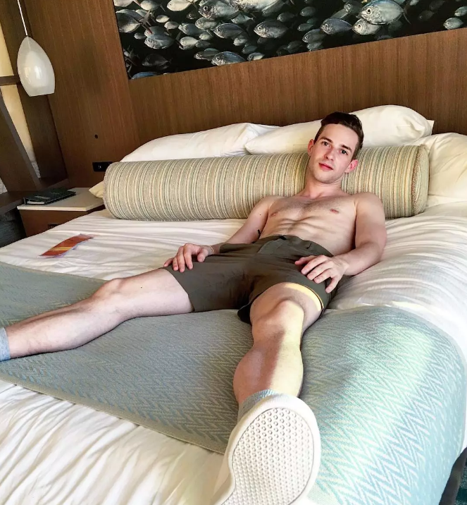 冬奥出柜小鲜肉教你如何辨别gay 真的是骚气外露！ - 51虹马