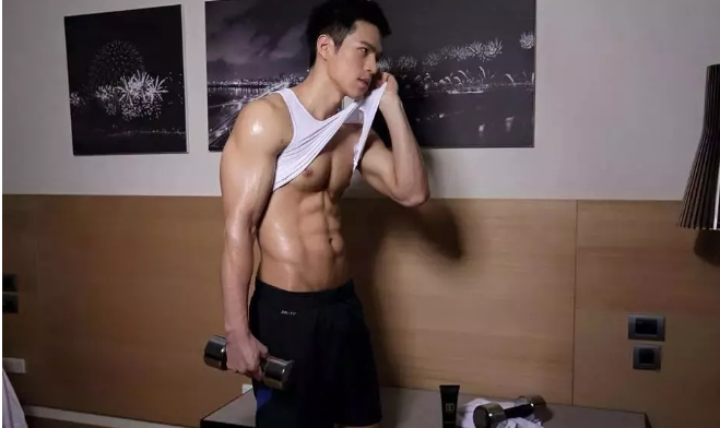 42寸胸肌豆花鲜肉加入男团晒肌，原来他还有这么多羞羞帅照！！ - 51虹马