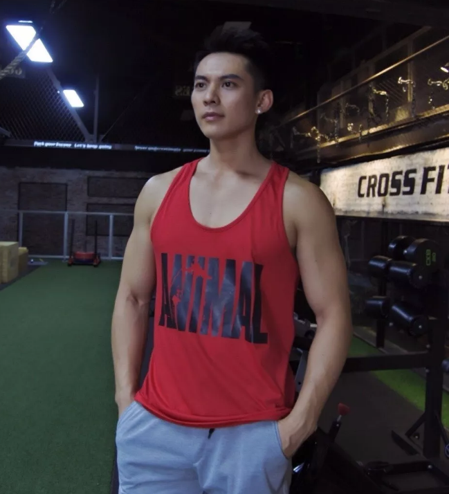 看点∣小S抓住不放的高颜值筋肉健身私教!帅了这么多年的名媛天菜! - 51虹马 看点∣小S抓住不放的高颜值筋肉健身私教!帅了这么多年的名媛天菜! - 51虹马