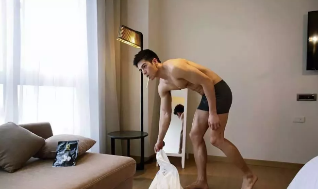 42寸胸肌豆花鲜肉加入男团晒肌，原来他还有这么多羞羞帅照！！ - 51虹马